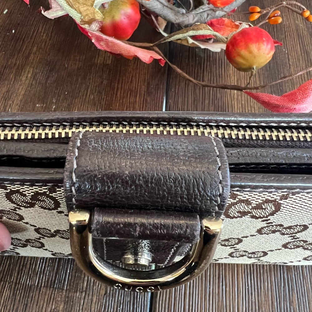 Gucci Abbey Long GG Canvas Beige Wallet - Picture 3 of 15